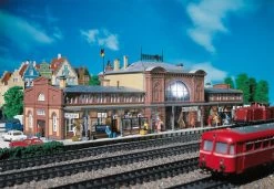 Faller Bahnhof Mittelstadt