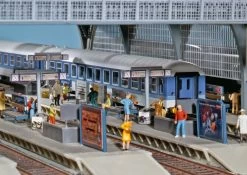 Faller Bahnsteigausschmückung