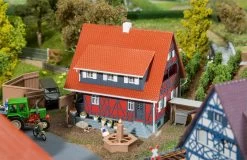 Faller Fachwerkhaus Mit Brunnen