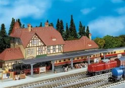 Faller Bahnsteig