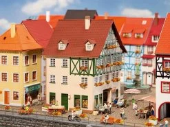 Faller 130492 H0 Stadthaus Mit Passage